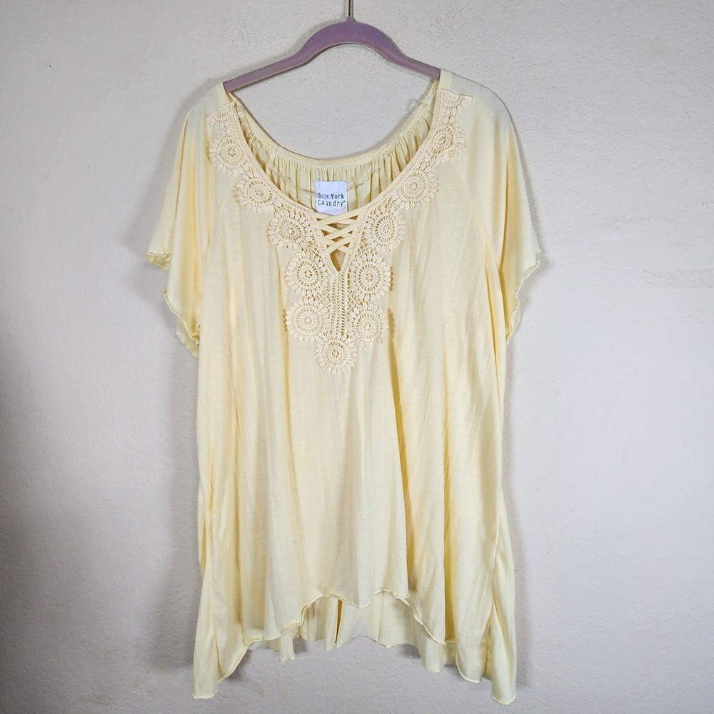 New York Laundry Women's yellow Prarie 2X Crochet Trim Cottagecore shark bite‎